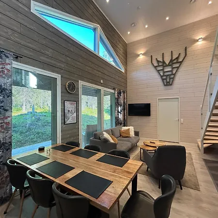 Spacious Ilvesrinne In - 2 Winter Passes, Sauna, Ev Char, Forest Views Ruka