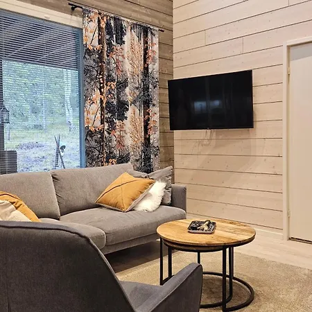 Villa Spacious Ilvesrinne In - 2 Winter Passes, Sauna, Ev Char, Forest Views